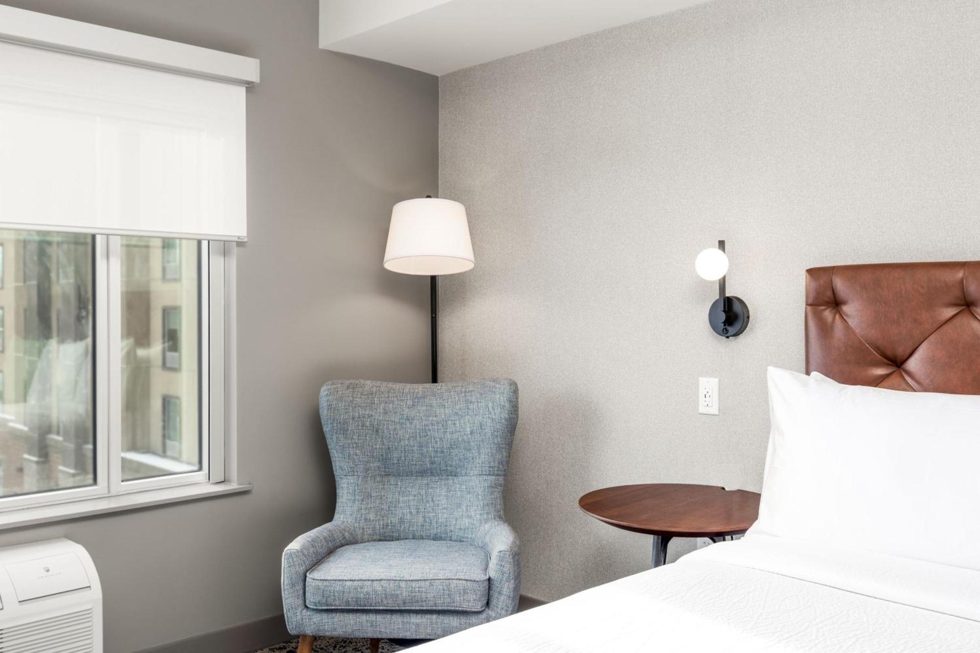 Four Points By Sheraton Kelowna Airport Exteriér fotografie