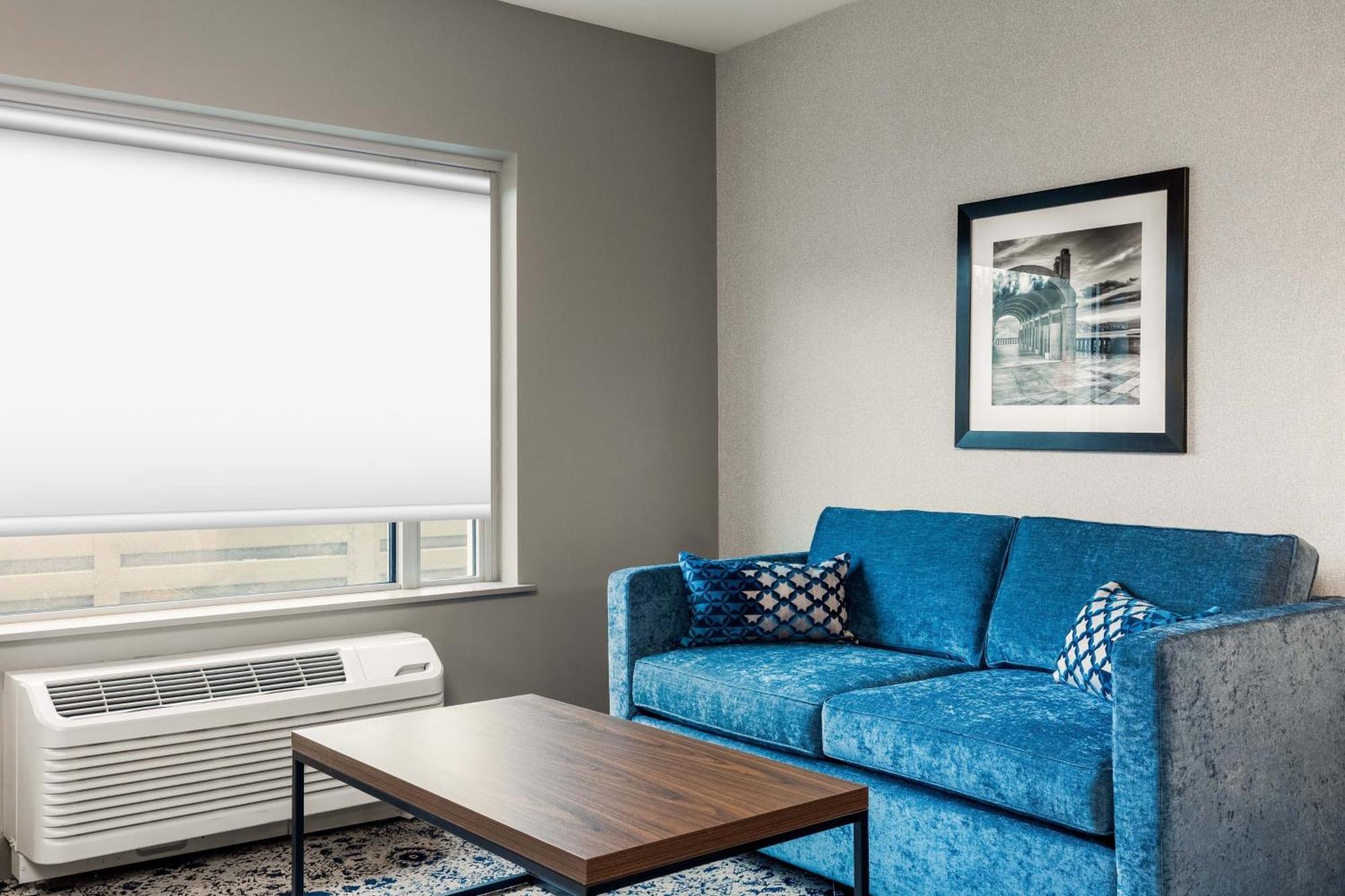 Four Points By Sheraton Kelowna Airport Exteriér fotografie