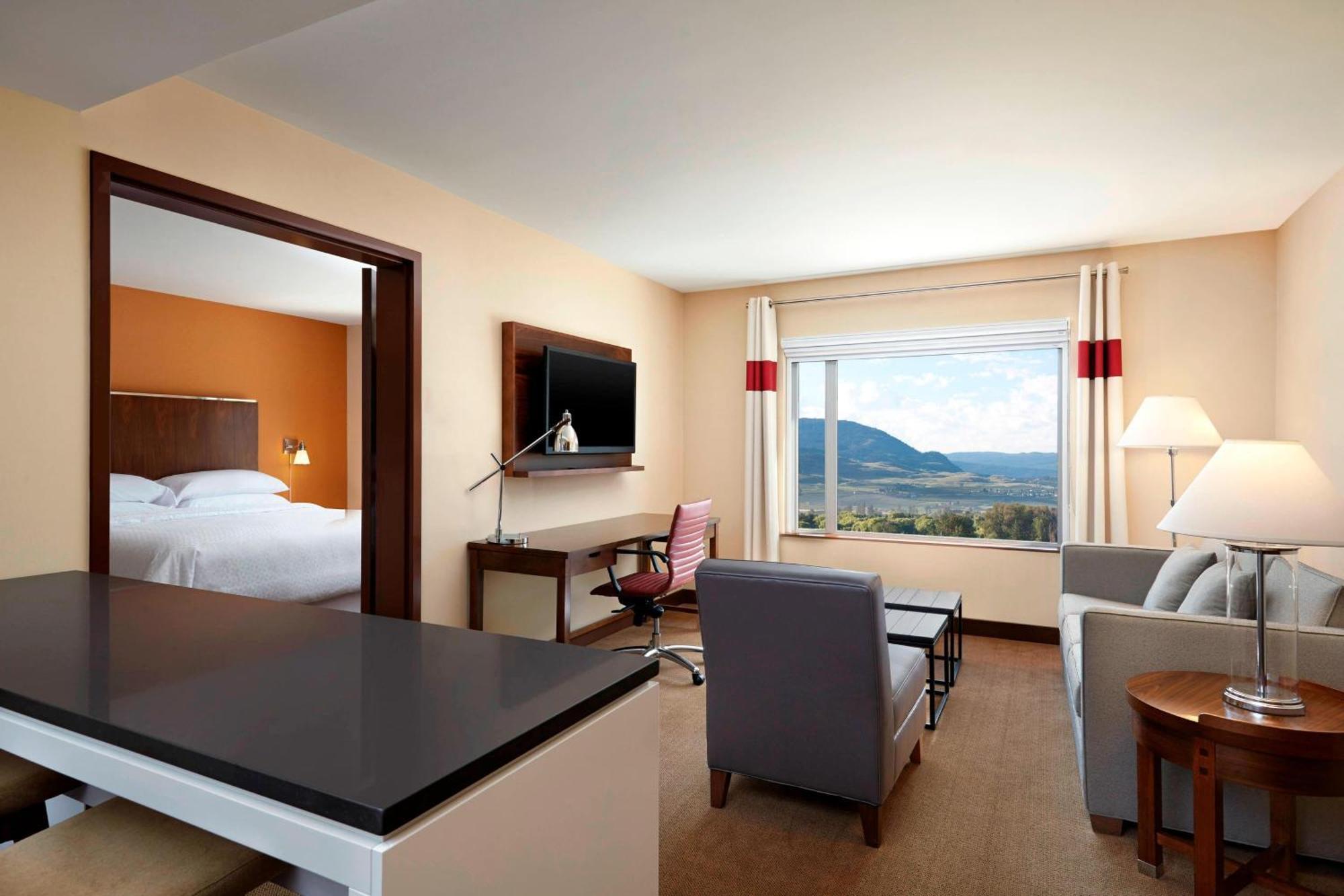 Four Points By Sheraton Kelowna Airport Exteriér fotografie