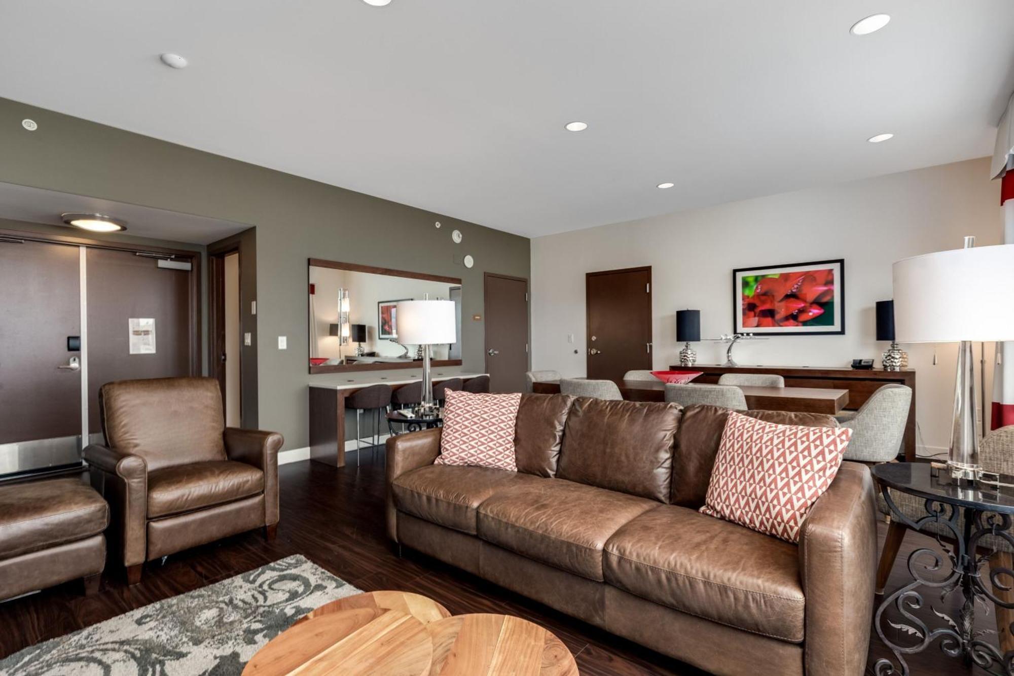 Four Points By Sheraton Kelowna Airport Exteriér fotografie