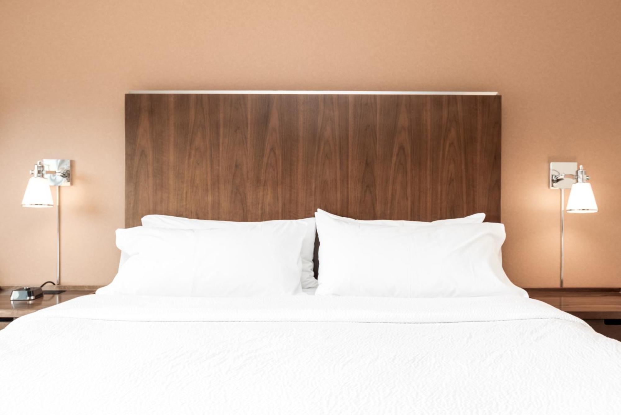 Four Points By Sheraton Kelowna Airport Exteriér fotografie